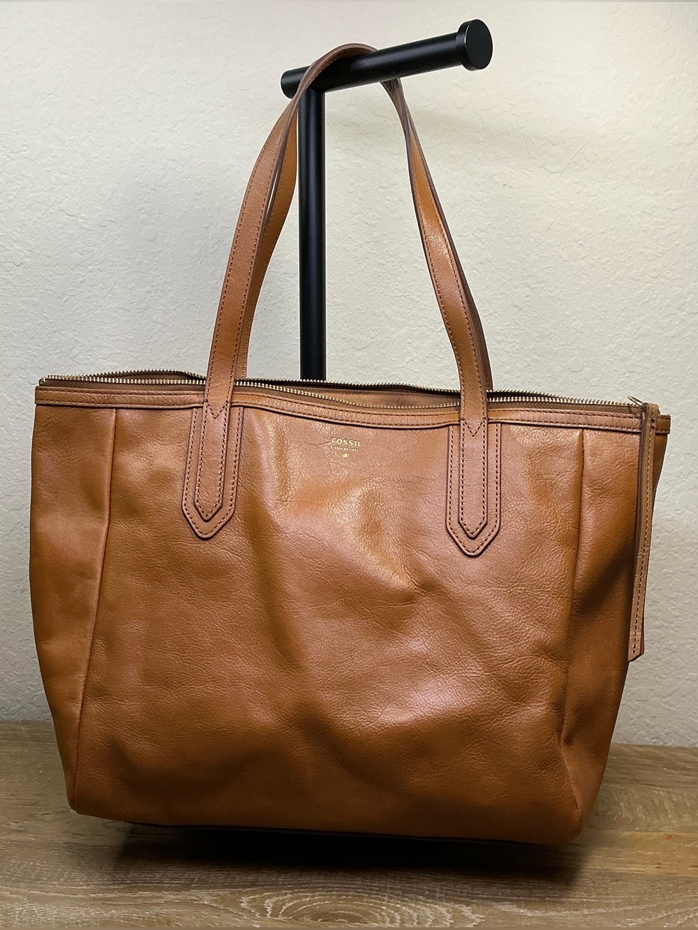 Fossil Sydney Leather Tote Bag in Camel NWOT